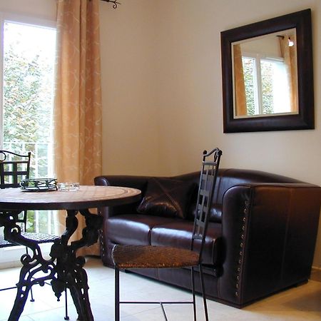 Residence Hoteliere La Marine Combleux ภายนอก รูปภาพ